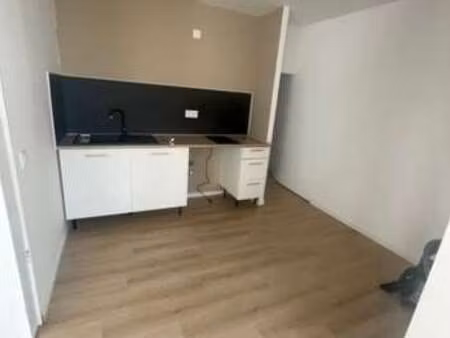 vente maison à conlie (72240) : à vendre / 40m² conlie