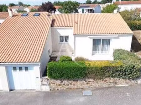 vente maison au poiré-sur-vie (85170) : à vendre / 138m² le poiré-sur-vie
