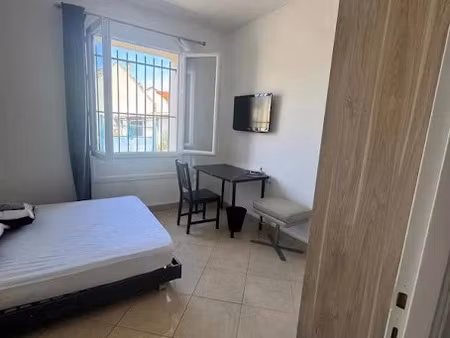 location appartement 1 pièce 23 m² à le kremlin-bicetre (94270)  1 000 €