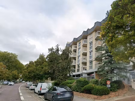 parking / box versailles