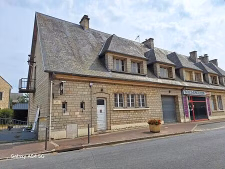 maison + bâtiment