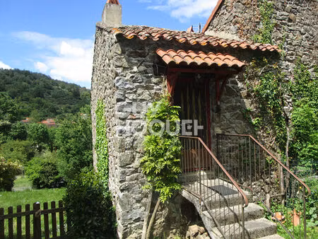 maison proche de la rivière