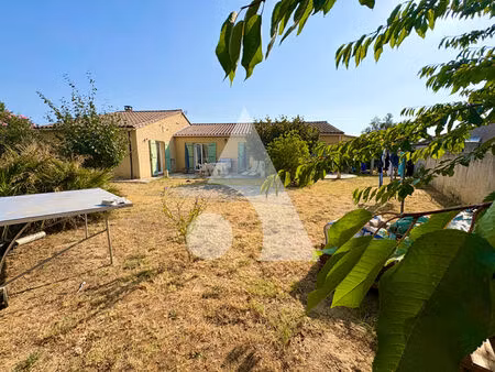 maison 5 pièce(s) 140 m2 village prisé
