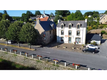 ensemble immobilier de caractère saint-nicolas-des-eaux