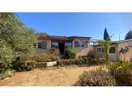 maison plain-pied 113 50 m² habitables sur 565 m² terrain entièrement clos avec dépendance