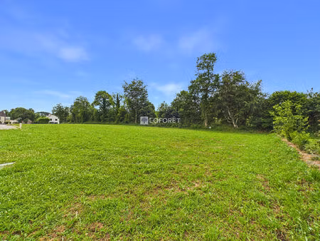 terrain saint thois 745m2