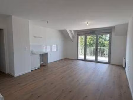 location appartement 4 pièces aux ponts-de-cé (49130) : à louer 4 pièces / 84m² les ponts-