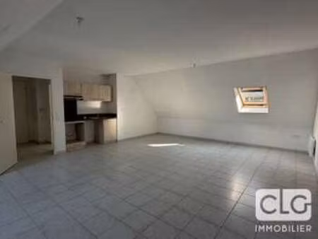 location appartement 2 pièces à pleyben (29190) : à louer 2 pièces / 55m² pleyben
