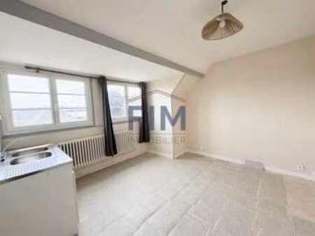 location appartement t1 à foucarmont (76340) : à louer t1 / 19m² foucarmont