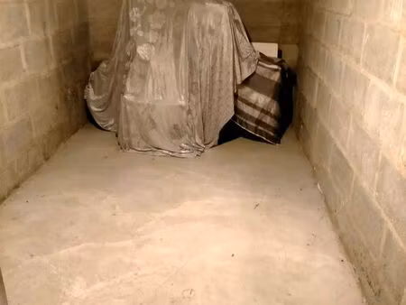 cave à louer 6 m2 immeuble calme