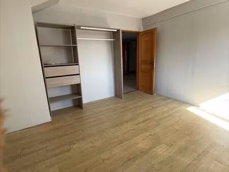 appartement 4 pièces 104 m²