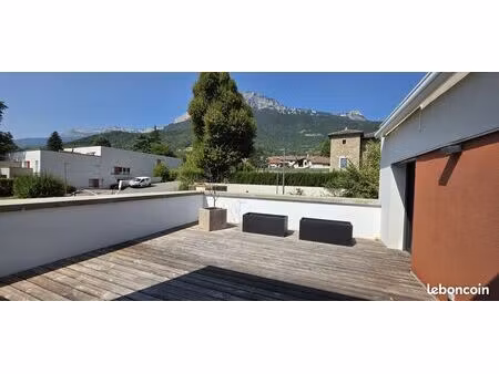 beau t4 meublé en parfait état avec grand garage