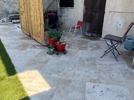grand studio à louer