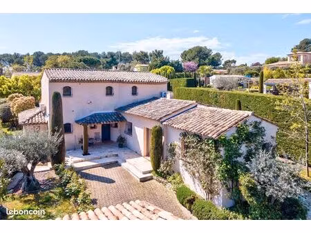 location longue durée - maison 5ch avec piscine et jardin - mougins