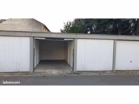 box / garage fermé