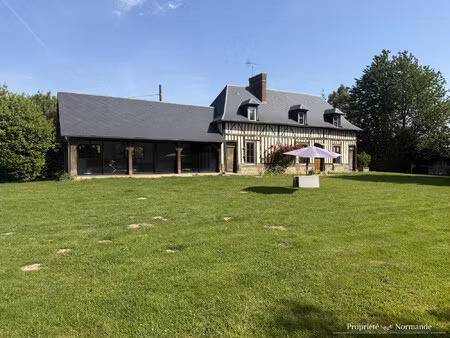 élégante maison normande avec piscine intérieure  à 10 minut
