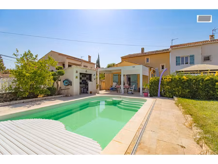 la garde charmante villa familiale avec piscine et prestat