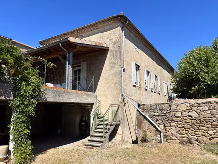 ancienne école de village avec terrasse saint-romain-d'ay