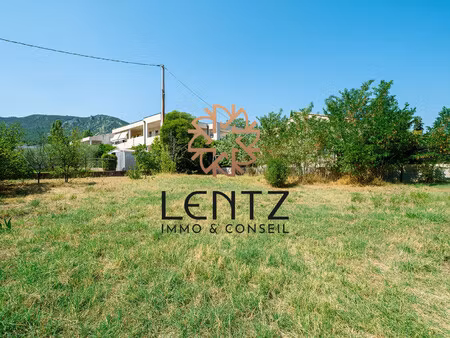 terrain à bâtir de 337 m² viabilisé dans un environnement ca