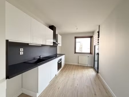 location t3 bourran 67m² garage double et cave