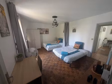location maison 4 pièces 80 m² à chatillon (92320)  2 050 €
