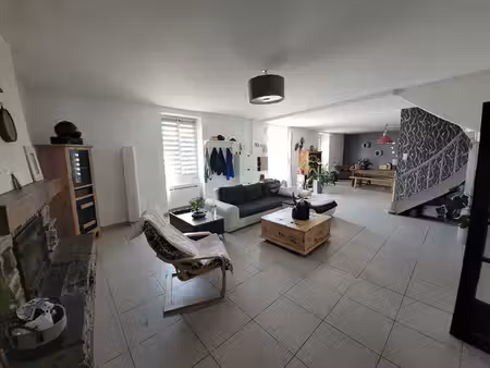 vente maison 8 pièces  188.00m²  soudan