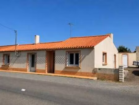vente maison à saint-mathurin (85150) : à vendre / 110m² saint-mathurin