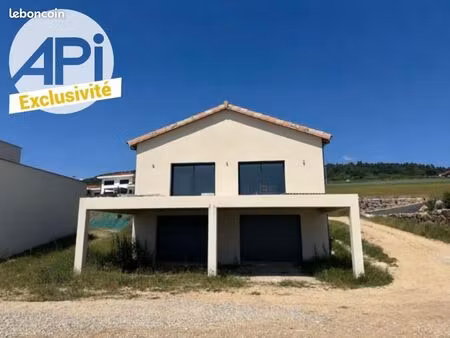 villa 5 pièces 135 m²