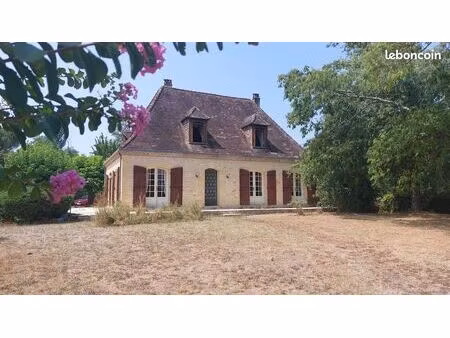 authentique maison en pierre de sarlat sur 3500 m² de terrain
