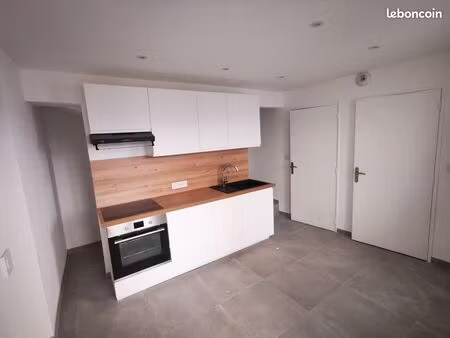 maison de village t4 entièrement rénovée – 75 m² – ambérieu-en-bugey (le tiret)