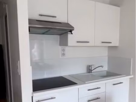 studio de 21 30 m² rénové en 2016 – disponible à partir d’octobre 2026