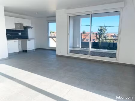 appartement 4 pièces 80 m²