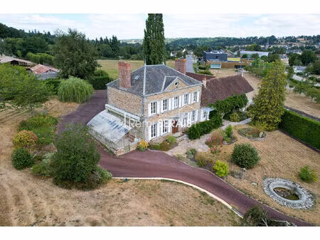 maison bourgeoise à vendre à putanges le lac