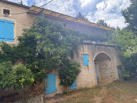 un petit joyau d'authenticité au cœur d'un village tranquille pour passer de bons moments 