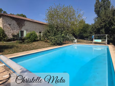 maison de campagne en pierre du xvii? siècle avec piscine