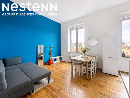 sathonay camp - appartement t2 duplex avec cave - proximite commerces et transports