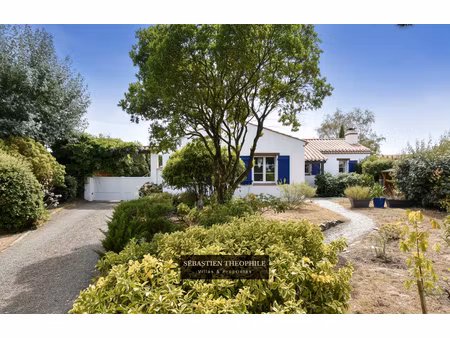 maison vendéenne t5 proche saint gilles - authenticité et confort