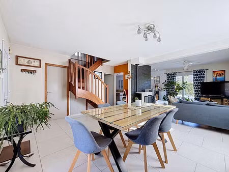 maison à vendre au lion d'angers - 4 chambres - 97m2 de surface - presque 1000m2 de terrai