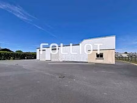 location bureaux et commerces à saint-lô (50000) : à louer / 400m² saint-lô