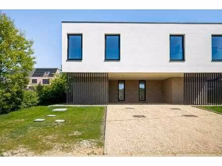 nieuwbouw ben-woning met 3 slpkrs op topligging