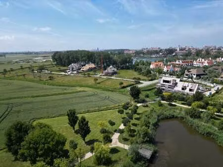sur le golf: terrain à bâtir avec vue dégagée sur le golfe d
