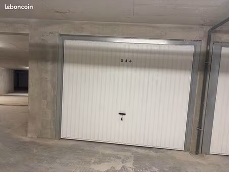location garage fermé