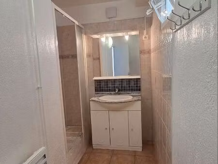 t3 dans maison individuelle