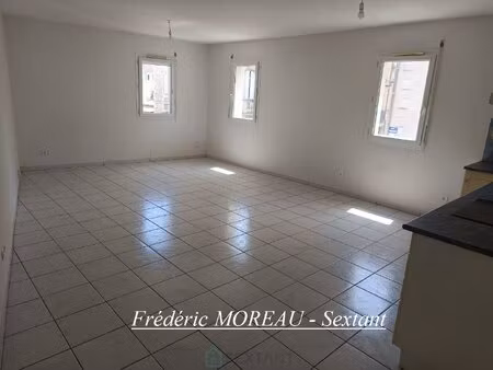 trés bel appartement pret à louer dans petite copropriété