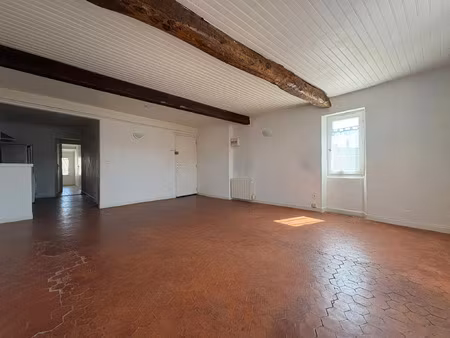 location appartement 3 pièces 61 m² à pignans (83790)