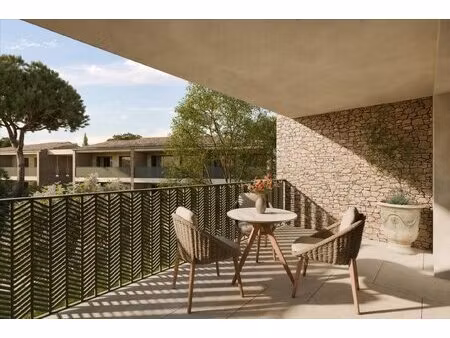 uzes - appartement type 3 pièces et parking en sous sol