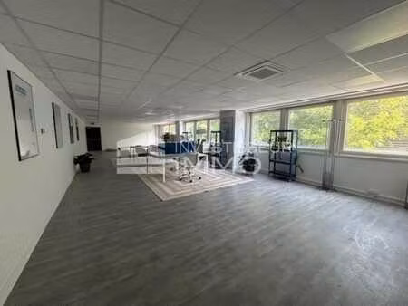 location local d’activités aulnay sous bois 93600 633m²
