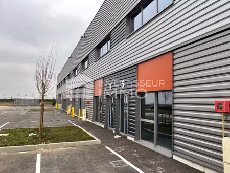 location local d’activités le thillay 95500 360m²