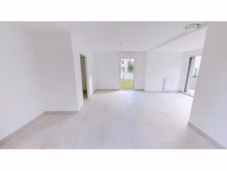 300m plage de la vicomté  maison t5 avec jardin