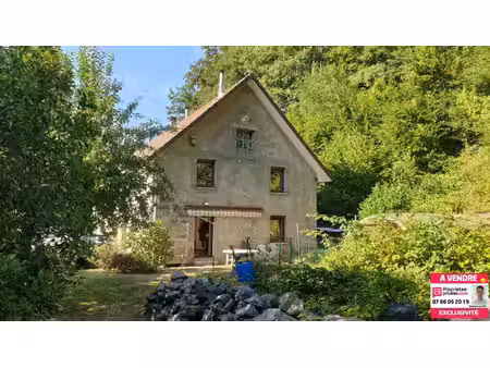maison 8 pièces de 220 m²